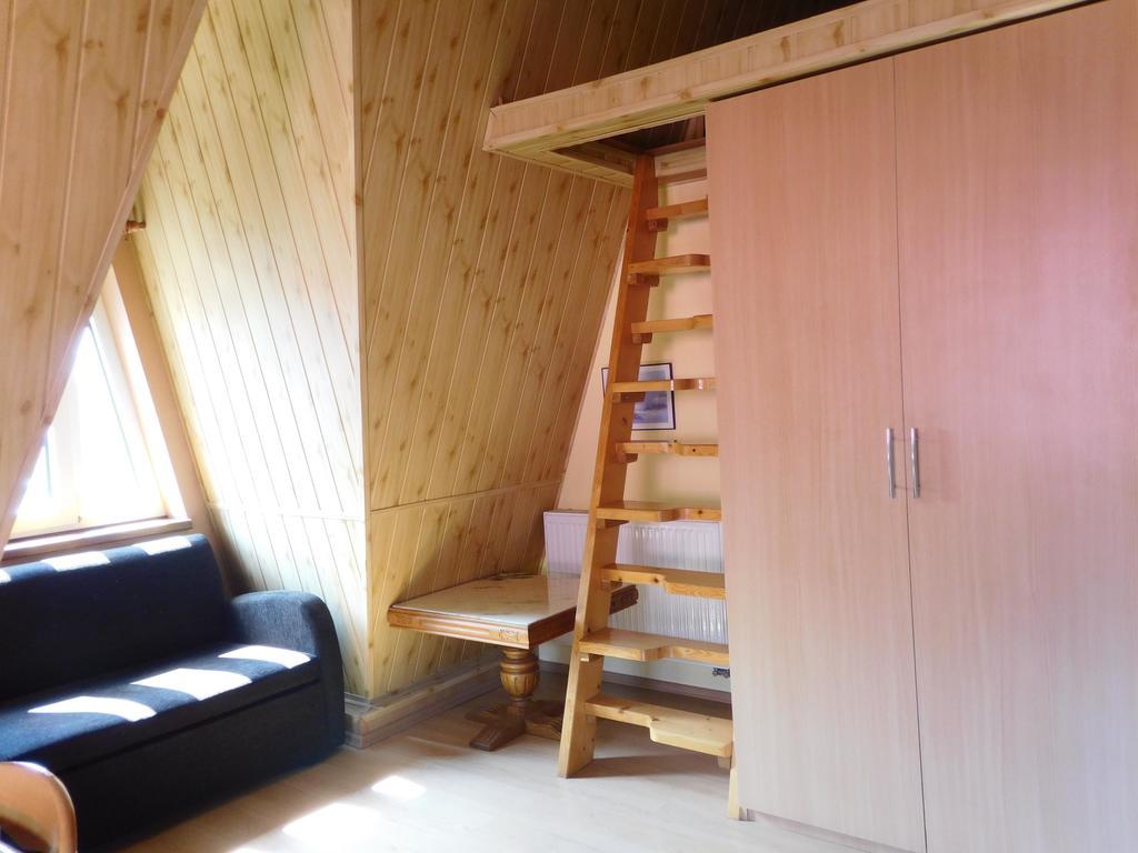Willa Pod Piorem Щирк Экстерьер фото